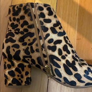 Leopard boot